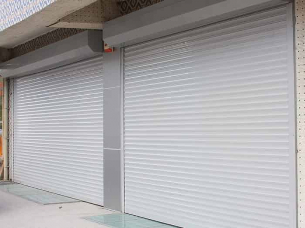 Роллетные ворота: виды, особенности и преимущества Роллетные ворота: виды, особенности и преимущества