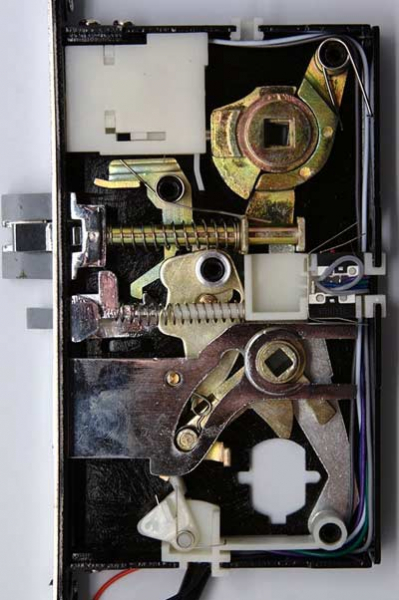 Электромеханические замки на калитку Электромеханические замки на калитку