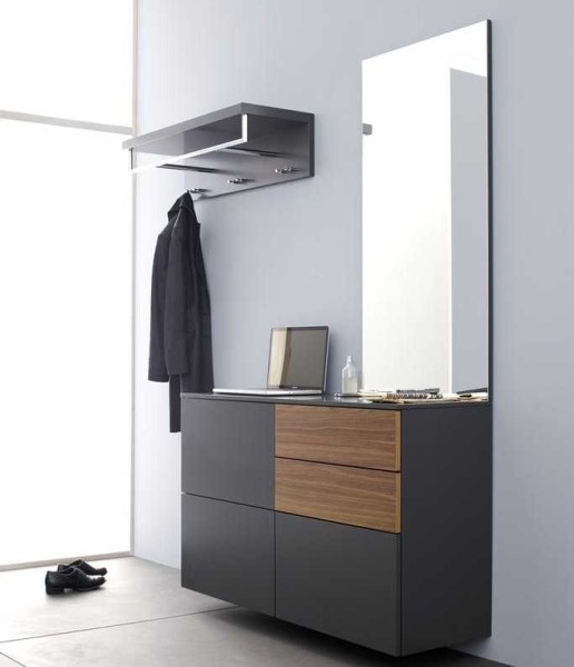 Выбираем настенную вешалку в прихожую Выбираем настенную вешалку в прихожую