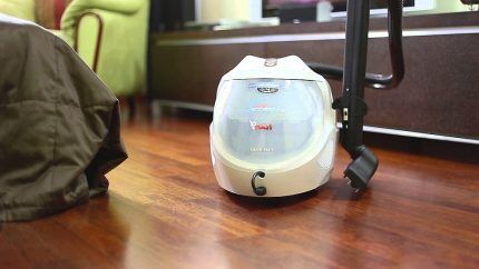 Паровые пылесосы: обзор популярных моделей и советы будущим покупателям