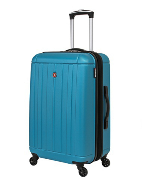 Чемодан на колесах поможет при переезде, а для туристов такая вещь абсолютно незаменима Чемодан на колесах поможет при переезде, а для туристов такая вещь абсолютно незаменима