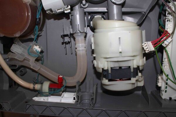 Компактные посудомоечные машины: характеристики + обзор лучших мини моделей Компактные посудомоечные машины: характеристики + обзор лучших мини моделей