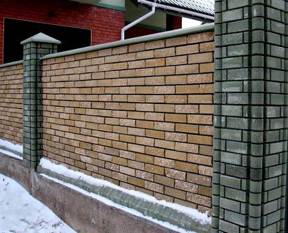 Кладка столбов забора из облицовочного кирпича Кладка столбов забора из облицовочного кирпича