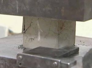 Для чего определяется кубиковая прочность бетона? Для чего определяется кубиковая прочность бетона?