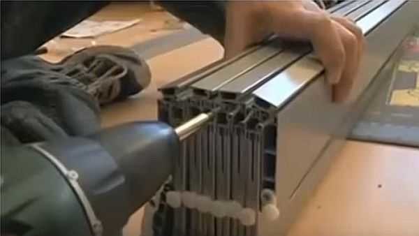 Как поставить складывающиеся двери (гармошка, книжка) Как поставить складывающиеся двери (гармошка, книжка)