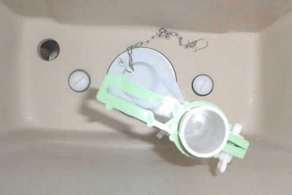 Как провести ремонт унитаза своими руками: разбор распространенных поломок Как провести ремонт унитаза своими руками: разбор распространенных поломок