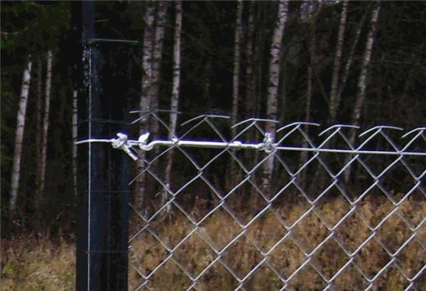 Как поставить забор из сетки-рабицы Как поставить забор из сетки-рабицы