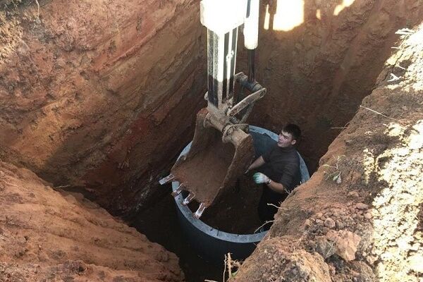 Как сооружается выгребная яма из бетонных колец: схемы + пошаговое руководство Как сооружается выгребная яма из бетонных колец: схемы + пошаговое руководство