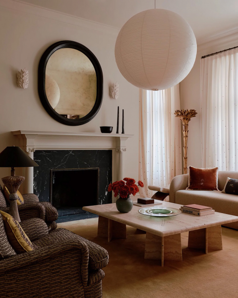 Атмосферные интерьеры нео-готического таунхауса в нью-йорке Атмосферные интерьеры нео-готического таунхауса в нью-йорке