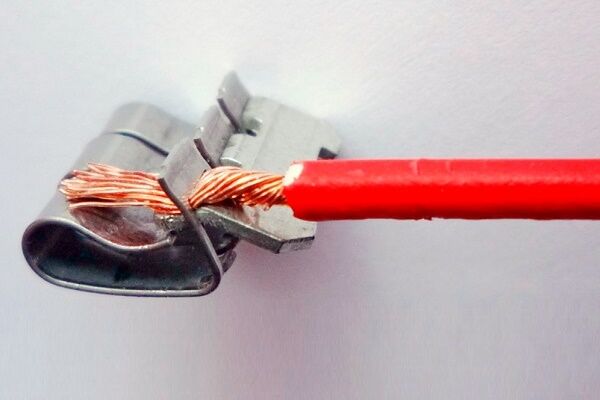 Клеммы для соединения проводов: какие клеммники лучше и как с ними работать