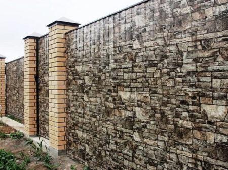 Варианты дизайна забора из профнастила Варианты дизайна забора из профнастила