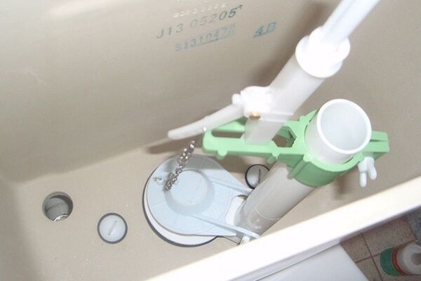 Как провести ремонт унитаза своими руками: разбор распространенных поломок Как провести ремонт унитаза своими руками: разбор распространенных поломок