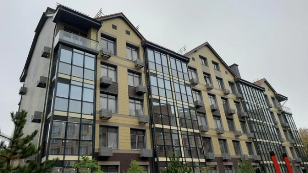 Петербургский застройщик завершил строительство дома на балтийском взморье Петербургский застройщик завершил строительство дома на балтийском взморье