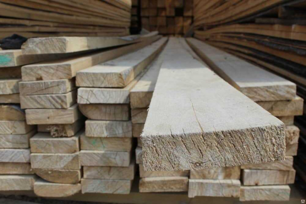 Особенности бруса естественной влажности: преимущества и недостатки Особенности бруса естественной влажности: преимущества и недостатки