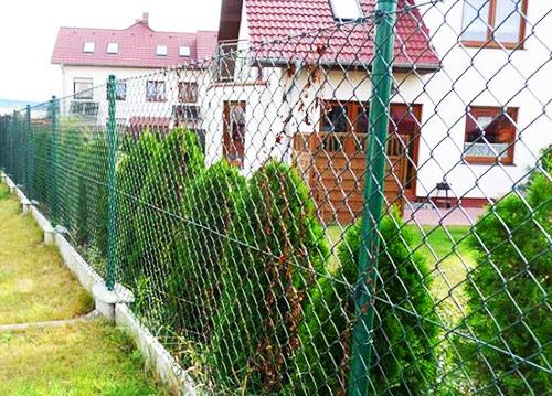 Из чего лучше сделать дешевый забор и ограждения Из чего лучше сделать дешевый забор и ограждения