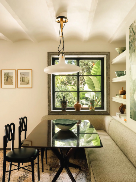 Чудесная вилла 80х на лазурном берегу, окруженная экзотическим садом Чудесная вилла 80х на лазурном берегу, окруженная экзотическим садом