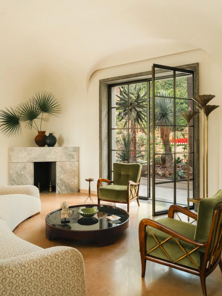 Чудесная вилла 80х на лазурном берегу, окруженная экзотическим садом Чудесная вилла 80х на лазурном берегу, окруженная экзотическим садом