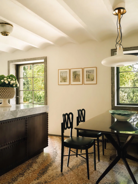 Чудесная вилла 80х на лазурном берегу, окруженная экзотическим садом Чудесная вилла 80х на лазурном берегу, окруженная экзотическим садом