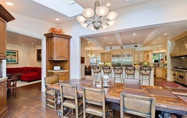 Дом арнольда шварценеггера: где живет железный арни? Дом арнольда шварценеггера: где живет железный арни?