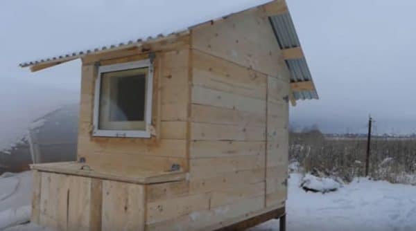 Курятник своими руками: предварительная подготовка и пошаговая инструкция изготовления Курятник своими руками: предварительная подготовка и пошаговая инструкция изготовления