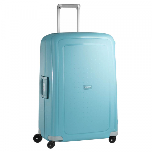 Чемодан на колесах поможет при переезде, а для туристов такая вещь абсолютно незаменима Чемодан на колесах поможет при переезде, а для туристов такая вещь абсолютно незаменима