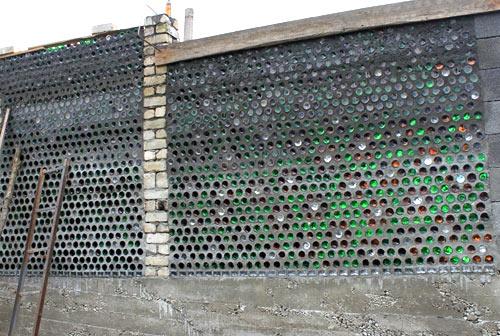 Как сделать забор из стеклянных бутылок Как сделать забор из стеклянных бутылок