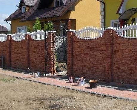 Покраска еврозабора