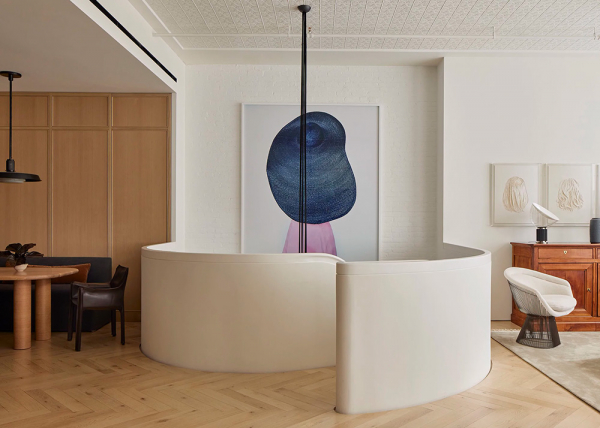 Эта современная резиденция в нью-йорке — результат объединения двух лофтов на разных уровнях Эта современная резиденция в нью-йорке — результат объединения двух лофтов на разных уровнях