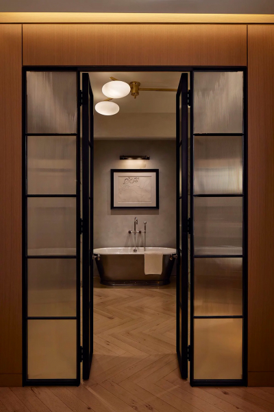 Эта современная резиденция в нью-йорке — результат объединения двух лофтов на разных уровнях Эта современная резиденция в нью-йорке — результат объединения двух лофтов на разных уровнях