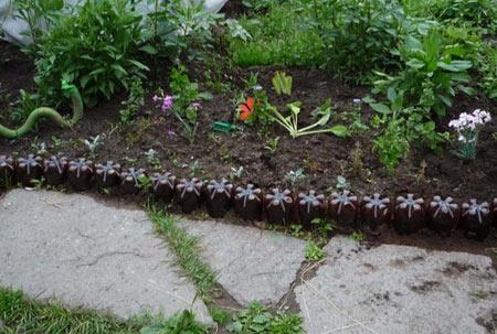 Забор из крышек от пластиковых бутылок Забор из крышек от пластиковых бутылок