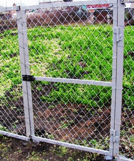 Как сделать калитку для забора из сетки-рабицы Как сделать калитку для забора из сетки-рабицы