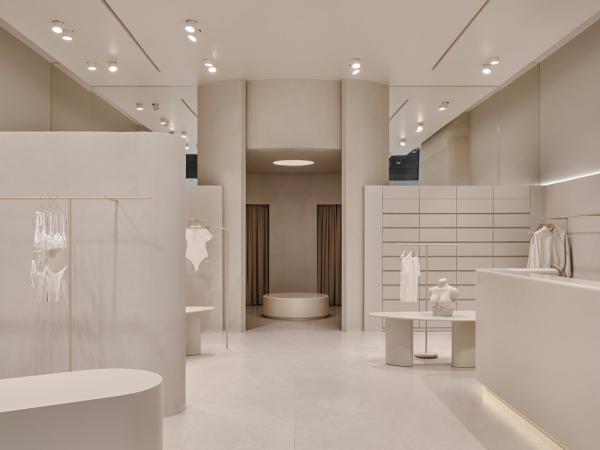 Lavarice в трц «саларис»: архитектура телесности и света Lavarice в трц «саларис»: архитектура телесности и света