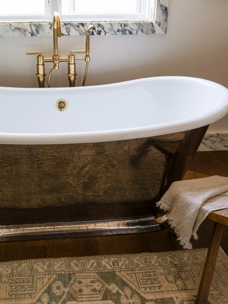 Как дизайнер claire staszak придала безликому новую дому в чикаго характера и элегантности