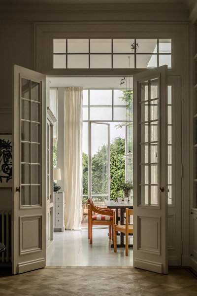 Когда современный дизайн приходит в исторический дом: интерьер в бельгии Когда современный дизайн приходит в исторический дом: интерьер в бельгии