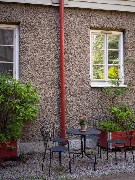 Красивые настенные панели и цветочные обои: уютная квартира в гётеборге Красивые настенные панели и цветочные обои: уютная квартира в гётеборге