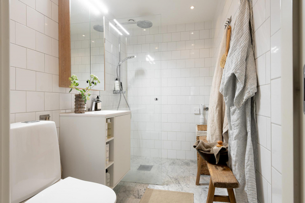 Кремовый интерьер современной скандинавской квартиры (66 кв. М)