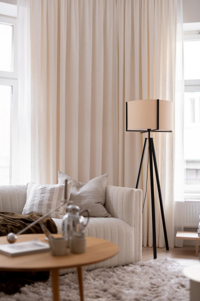 Кремовый интерьер современной скандинавской квартиры (66 кв. М)