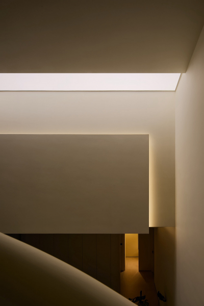 Мягкий современный интерьер вдохновляющего лофта в китае