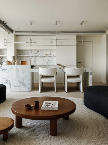 Модный минималистичный интерьер с тёмной мебелью в китае Модный минималистичный интерьер с тёмной мебелью в китае