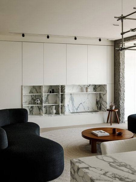 Модный минималистичный интерьер с тёмной мебелью в китае Модный минималистичный интерьер с тёмной мебелью в китае