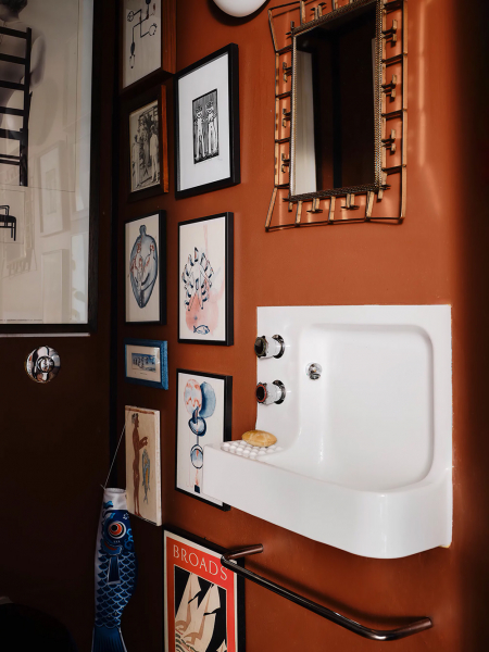 Праздничный интерьер в легендарном комплексе the barbican в лондоне Праздничный интерьер в легендарном комплексе the barbican в лондоне