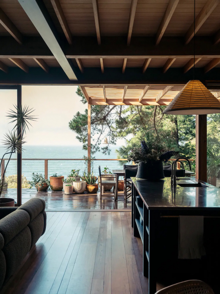 Прекрасная реконструкция старого дома 70х годов у океана в австралии Прекрасная реконструкция старого дома 70х годов у океана в австралии