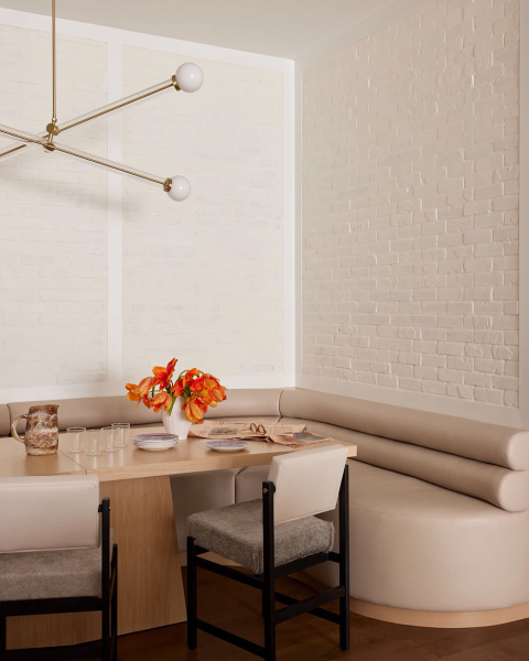 Приятный современный дизайн в молочных тонах: квартира в нью-йорке
