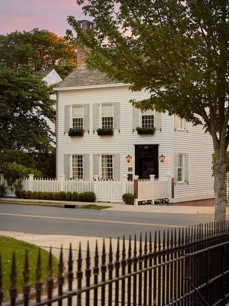 Расслабленная элегантность в интерьерах дома в штате нью-йорк Расслабленная элегантность в интерьерах дома в штате нью-йорк