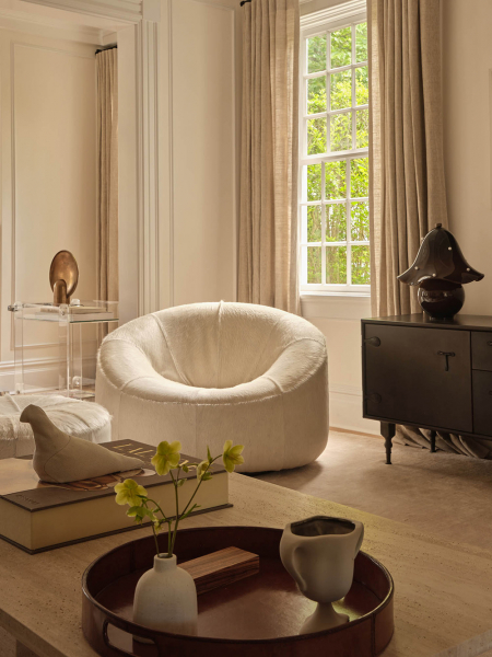 Расслабленная элегантность в интерьерах дома в штате нью-йорк Расслабленная элегантность в интерьерах дома в штате нью-йорк