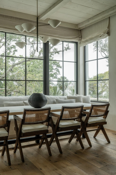 Роскошь натуральных материалов и оттенков в дизайне виллы во флориде Роскошь натуральных материалов и оттенков в дизайне виллы во флориде