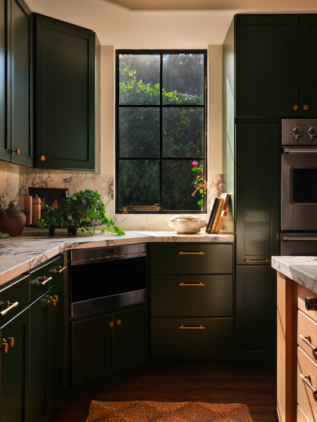 Современный взгляд на виллу в стиле испанского возрождения в калифорнии Современный взгляд на виллу в стиле испанского возрождения в калифорнии