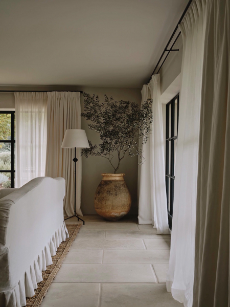 Сплошное вдохновение: утончённые интерьеры восхитительного дома в провансе Сплошное вдохновение: утончённые интерьеры восхитительного дома в провансе