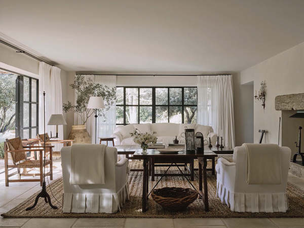 Сплошное вдохновение: утончённые интерьеры восхитительного дома в провансе Сплошное вдохновение: утончённые интерьеры восхитительного дома в провансе