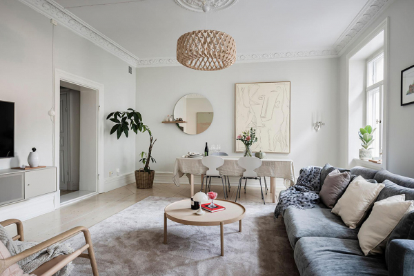 Светлый скандинавский интерьер с тёмно-синими акцентами Светлый скандинавский интерьер с тёмно-синими акцентами